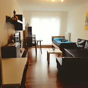 Private Close To Subway Apartment Nuremberg