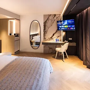**** Hotel Am Hopfensee Německo